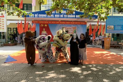 Liên đội trường THCS thị trấn Trà Xuân tổ chức Tết trung thu cho học sinh toàn trường