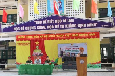 TUYÊN TRUYỀN AN TOÀN GIAO THÔNG ĐƯỜNG BỘ VÀ PHÒNG CHỐNG TỘI PHẠM CHO HỌC SINH